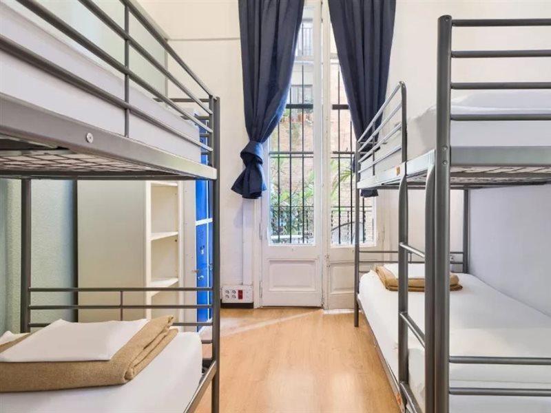Casa Barcelo Hostel Барселона Экстерьер фото