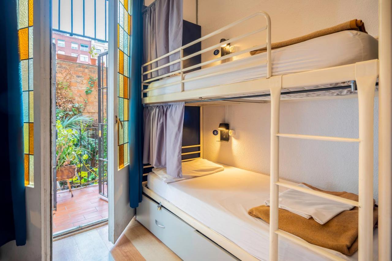 Casa Barcelo Hostel Барселона Экстерьер фото