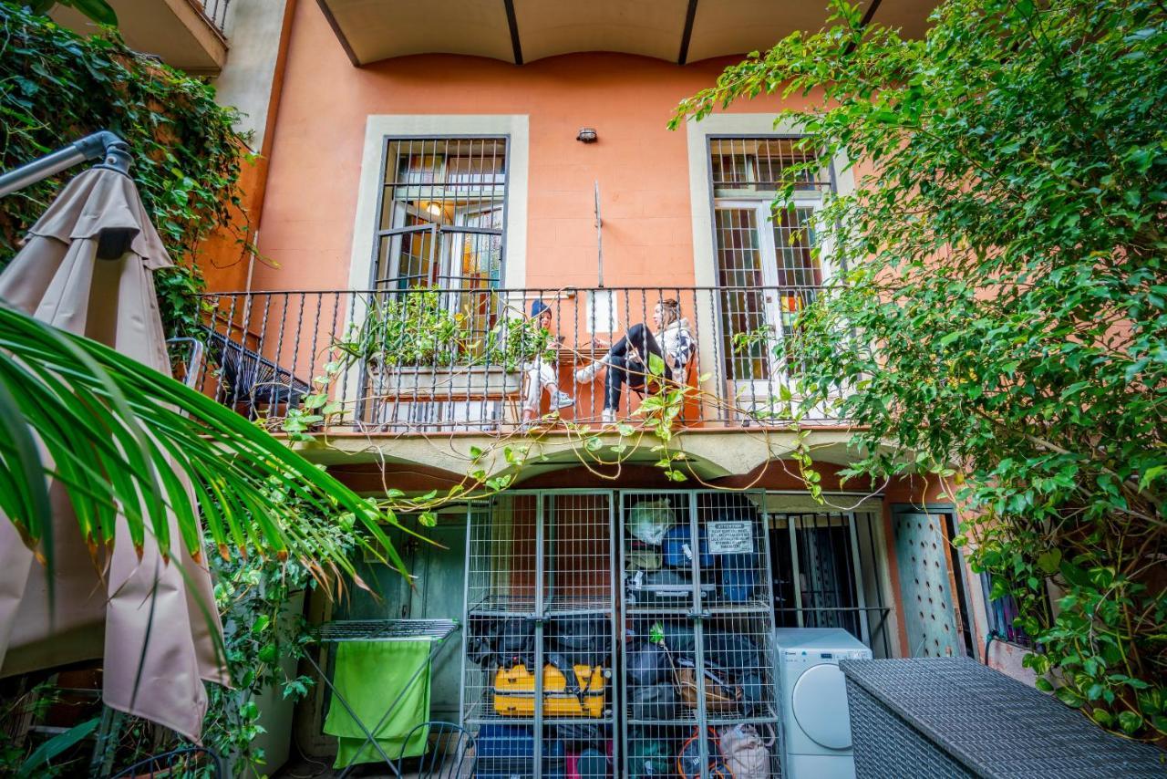 Casa Barcelo Hostel Барселона Экстерьер фото