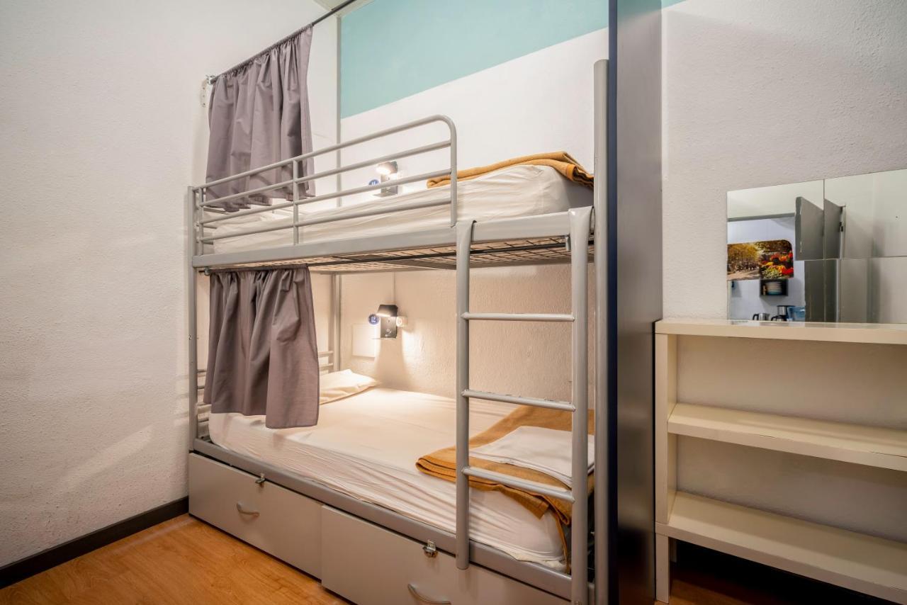 Casa Barcelo Hostel Барселона Экстерьер фото