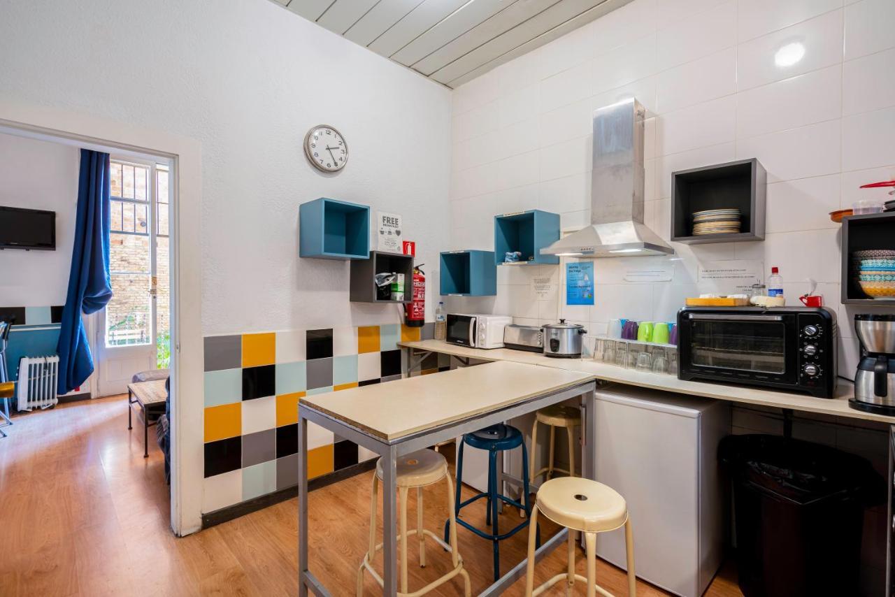 Casa Barcelo Hostel Барселона Экстерьер фото