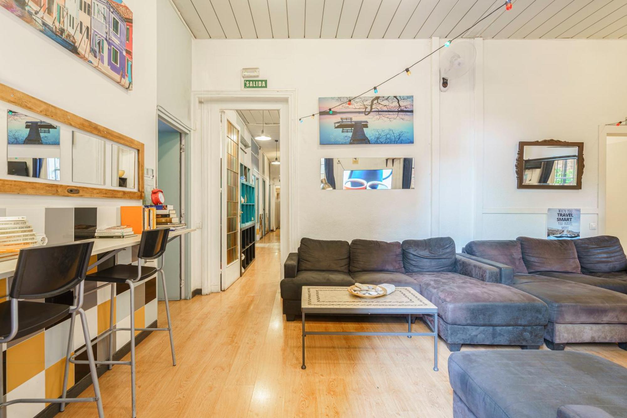 Casa Barcelo Hostel Барселона Экстерьер фото