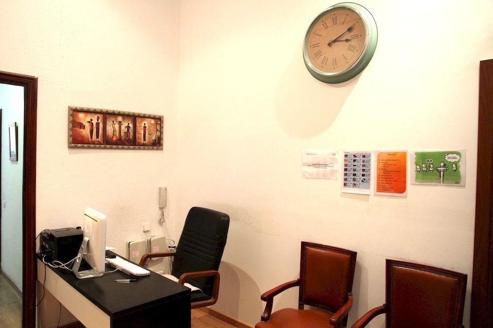 Casa Barcelo Hostel Барселона Экстерьер фото